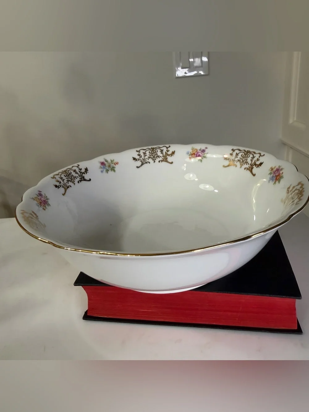 Vintage Nora Seltmann Bavaria white Porcelain Serving Bowl with Gold Trim